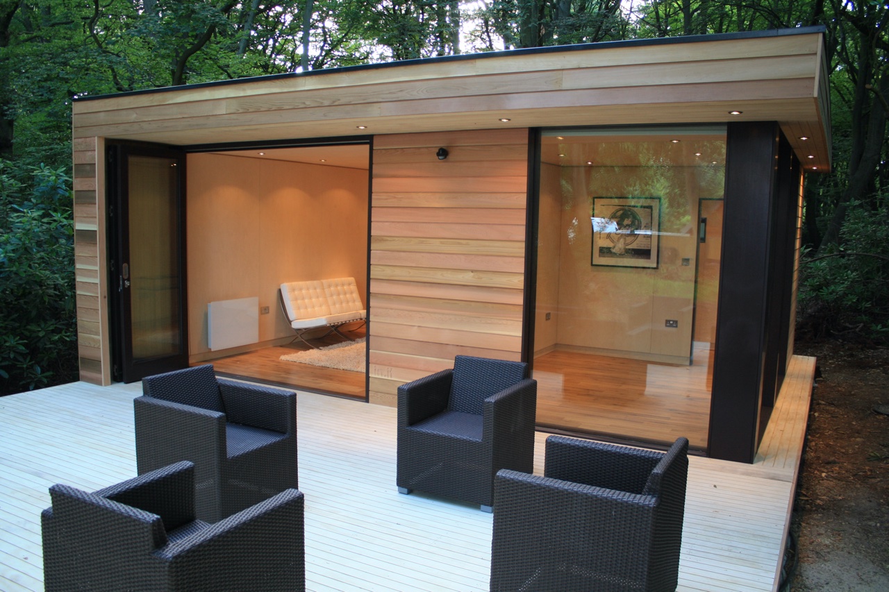 Small Contemporary Garden Room